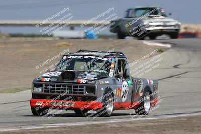 media/Sep-28-2025-24 Hours of Lemons (Sun) [[5dfe0e5f6e]]/12pm (Outside Grapevine)/